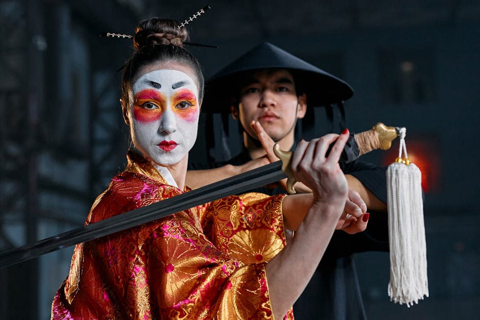 日本の伝統衣装を纏った人物——大河ドラマ「豊臣兄弟！」イメージ